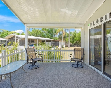 925 Iglesia Drive - Photo Thumbnail 3