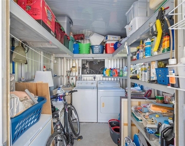 925 Iglesia Drive - Photo Thumbnail 20