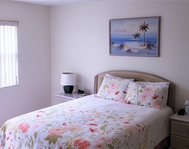 5678 Sheffield Greene Cir - Photo Thumbnail 8