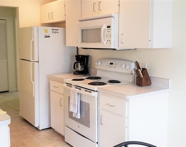 5678 Sheffield Greene Cir - Photo Thumbnail 4