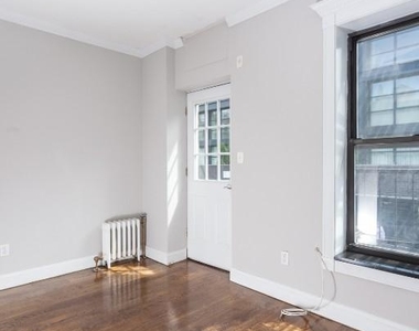 232 Elizabeth Street - Photo Thumbnail 3