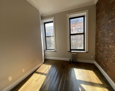 West 103rd Street - Photo Thumbnail 1