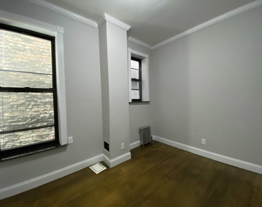 West 103rd Street - Photo Thumbnail 7