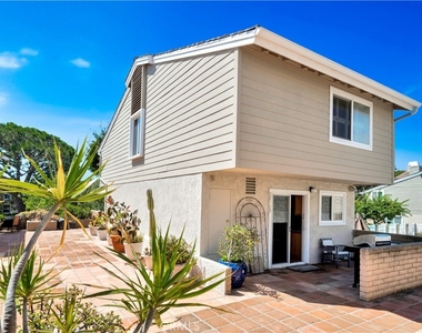 24709 Santa Clara Avenue - Photo Thumbnail 9