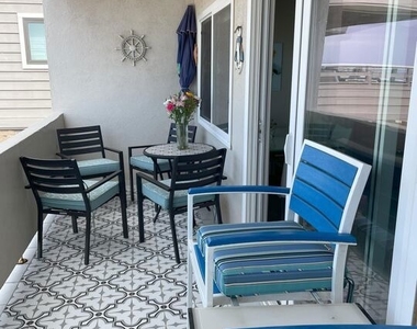 4975 Sandyland Road - Photo Thumbnail 9