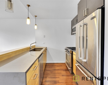 63 Roebling Street - Photo Thumbnail 1