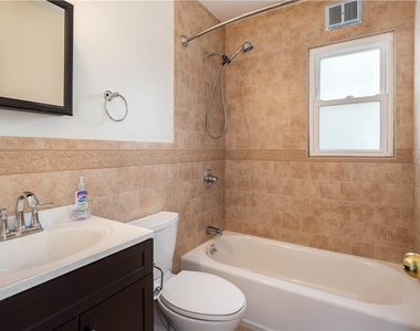 79 Broadway - Photo Thumbnail 15