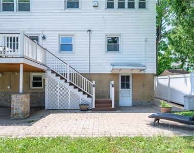 79 Broadway - Photo Thumbnail 20