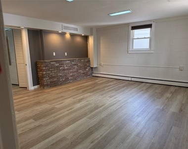79 Broadway - Photo Thumbnail 25