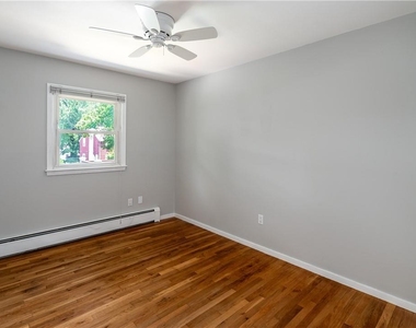 79 Broadway - Photo Thumbnail 9
