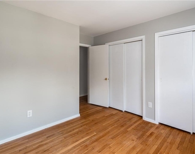 79 Broadway - Photo Thumbnail 14