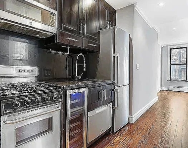188 Ave B - Photo Thumbnail 3