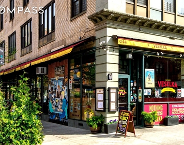 315 East 5th Street - Photo Thumbnail 12