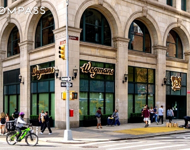 315 East 5th Street - Photo Thumbnail 13