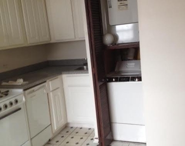 901 Clinton Street - Photo Thumbnail 5