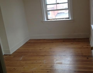901 Clinton Street - Photo Thumbnail 8