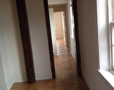 901 Clinton Street - Photo Thumbnail 6