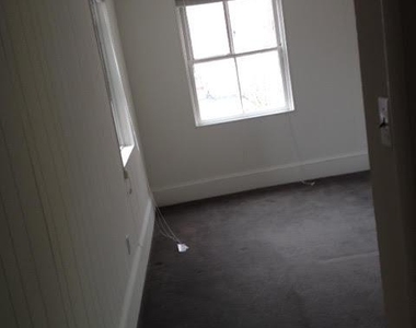 901 Clinton Street - Photo Thumbnail 11