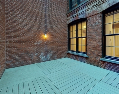 Washington Street - Photo Thumbnail 4