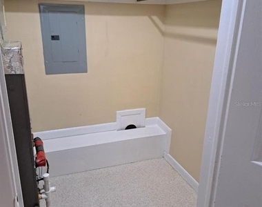 10165 106th Terrace - Photo Thumbnail 8