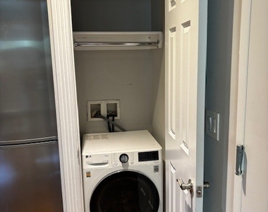 521 East 5th Street - Photo Thumbnail 5
