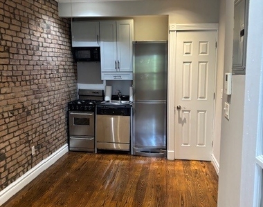 521 East 5th Street - Photo Thumbnail 0