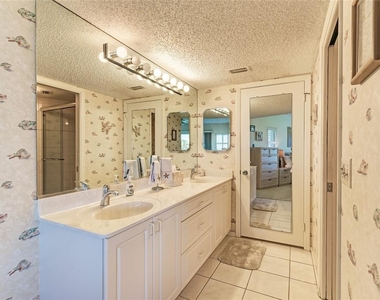 4825 Gulf Of Mexico Drive - Photo Thumbnail 13