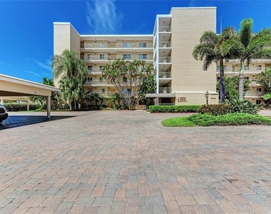4825 Gulf Of Mexico Drive - Photo Thumbnail 21