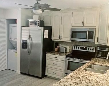 132 Wild Palm Drive - Photo Thumbnail 4