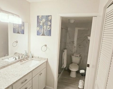 132 Wild Palm Drive - Photo Thumbnail 12