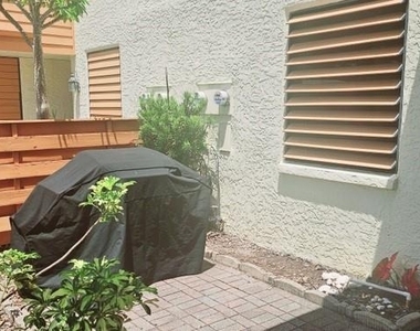 132 Wild Palm Drive - Photo Thumbnail 1