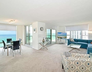2425 Gulf Of Mexico Drive - Photo Thumbnail 4