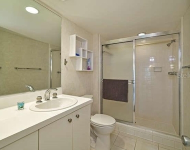 2425 Gulf Of Mexico Drive - Photo Thumbnail 7