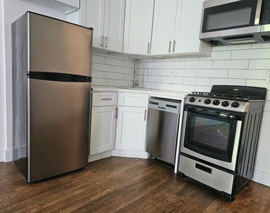 156 East 85th Street - Photo Thumbnail 5