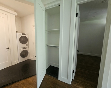 156 East 85th Street - Photo Thumbnail 9