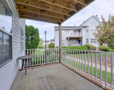 300 Ventnor Court - Photo Thumbnail 10