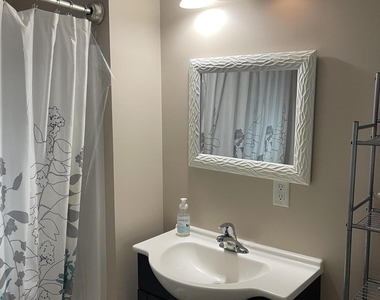241 Hiering Avenue - Photo Thumbnail 41