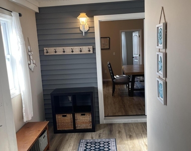 241 Hiering Avenue - Photo Thumbnail 33