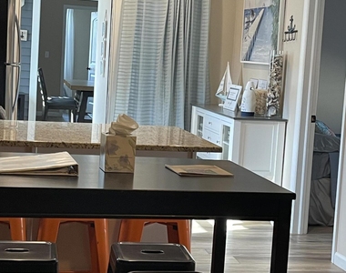 241 Hiering Avenue - Photo Thumbnail 25