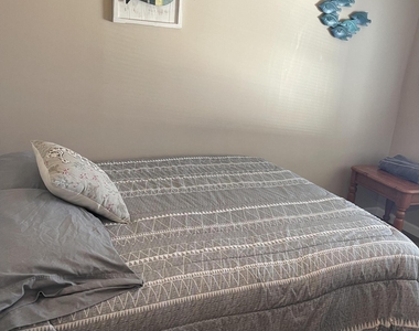 241 Hiering Avenue - Photo Thumbnail 19