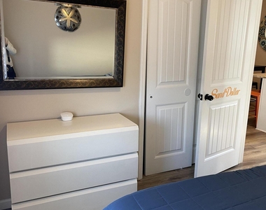 241 Hiering Avenue - Photo Thumbnail 28