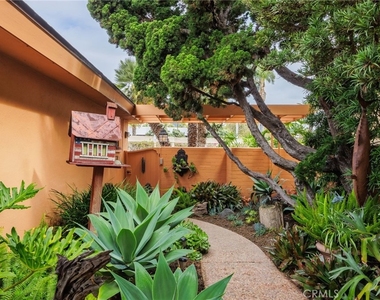 52 Balboa Coves - Photo Thumbnail 10