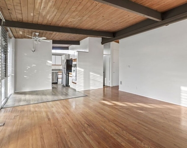 11133 Rose Avenue - Photo Thumbnail 1