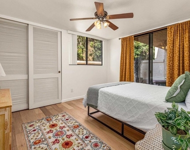 2420 Torrey Pines Rd - Photo Thumbnail 9