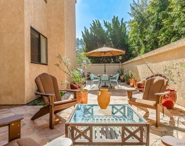 2420 Torrey Pines Rd - Photo Thumbnail 22