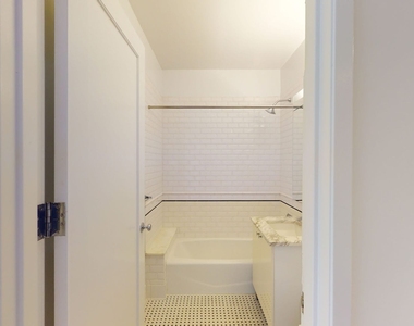 808 Columbus Ave - Photo Thumbnail 3