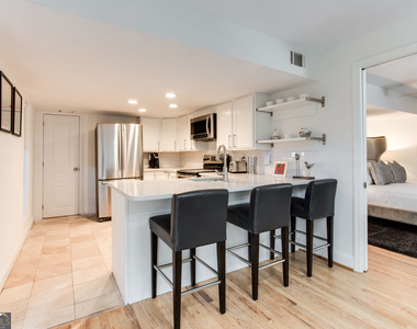 524 Seminole Avenue Ne - Photo Thumbnail 47