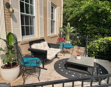 524 Seminole Avenue Ne - Photo Thumbnail 1