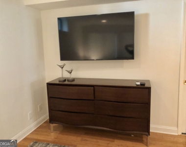 524 Seminole Avenue Ne - Photo Thumbnail 46