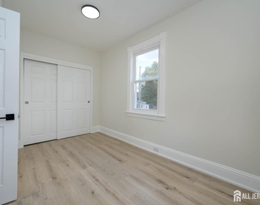 775 Central Place - Photo Thumbnail 8